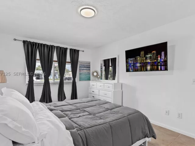 4-bedroom home for rent in Homestead - 1430 NE 11th St 1430 - MondialRealty