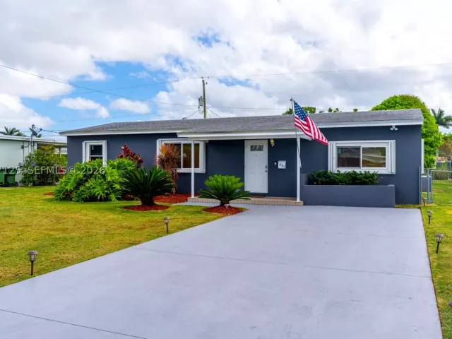 4-bedroom home for rent in Homestead - 1430 NE 11th St 1430 - MondialRealty