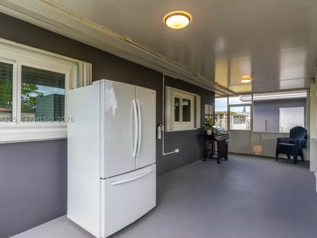 4-bedroom home for rent in Homestead - 1430 NE 11th St 1430 - MondialRealty