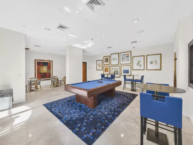 2-bedroom condo for sale in Fort Lauderdale - 610 W LAS OLAS Boulevard 1118N - MondialRealty