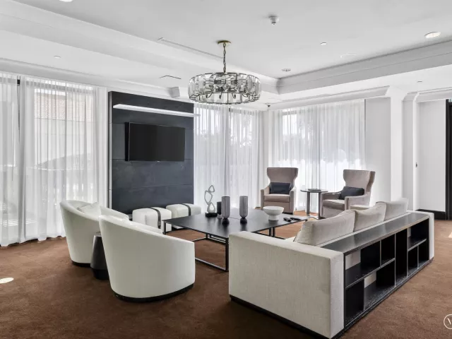2-bedroom condo for sale in Fort Lauderdale - 610 W LAS OLAS Boulevard 1118N - MondialRealty
