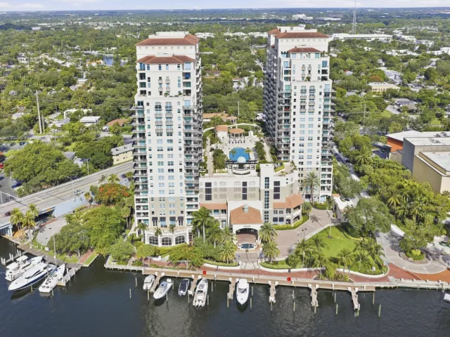 2-bedroom condo for sale in Fort Lauderdale - 610 W LAS OLAS Boulevard 1118N - MondialRealty