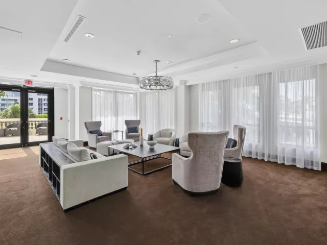 2-bedroom condo for sale in Fort Lauderdale - 610 W LAS OLAS Boulevard 1118N - MondialRealty