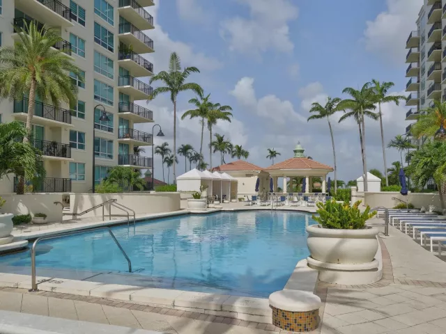 2-bedroom condo for sale in Fort Lauderdale - 610 W LAS OLAS Boulevard 1118N - MondialRealty