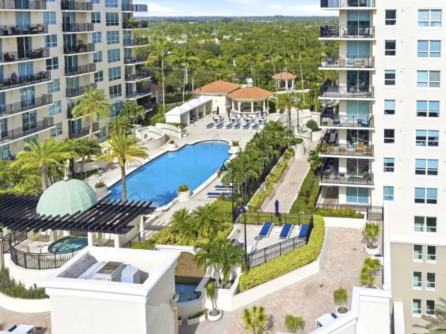 2-bedroom condo for sale in Fort Lauderdale - 610 W LAS OLAS Boulevard 1118N - MondialRealty
