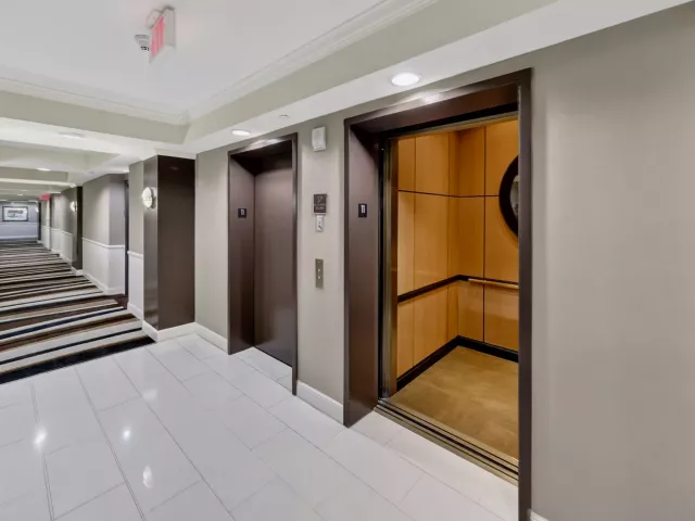 2-bedroom condo for sale in Fort Lauderdale - 610 W LAS OLAS Boulevard 1118N - MondialRealty