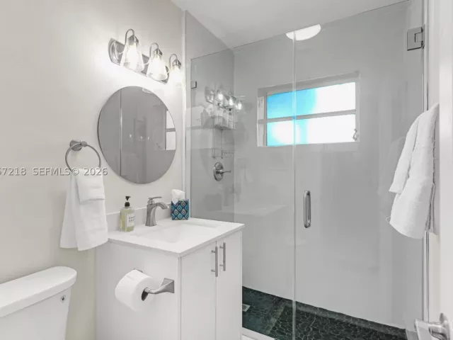 4-bedroom home for rent in Homestead - 1075 NE 12 AVE 1075 - MondialRealty