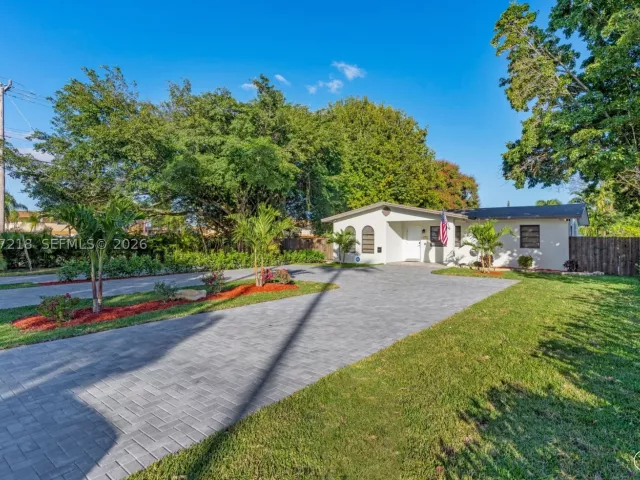 4-bedroom home for rent in Homestead - 1075 NE 12 AVE 1075 - MondialRealty