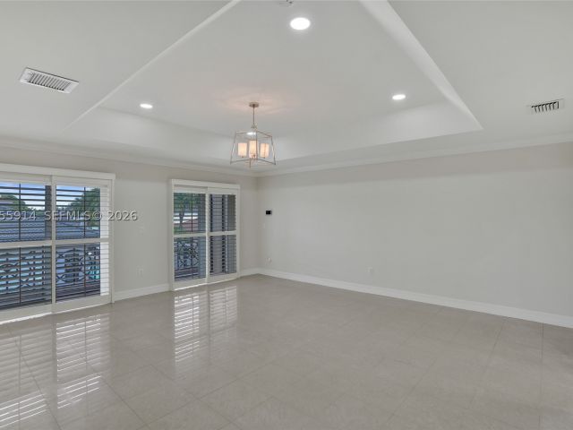 4-bedroom home for sale in Miami - 4665 SW 159th Ct - MondialRealty