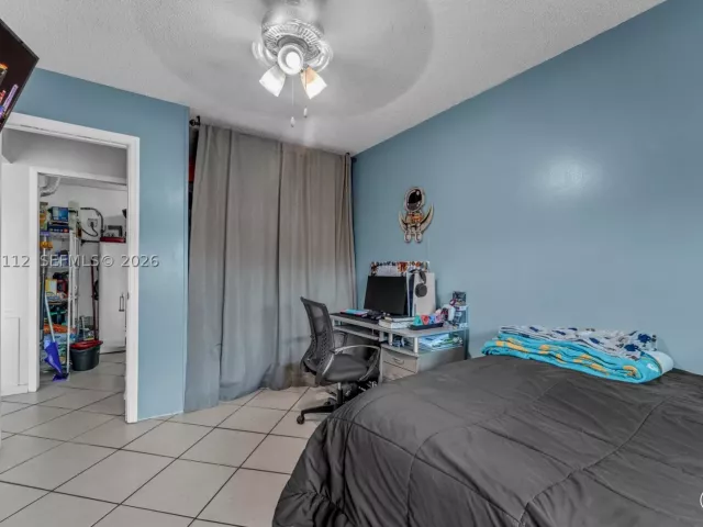 4-bedroom home for sale in Miami - 14316 SW 159th Ter - MondialRealty