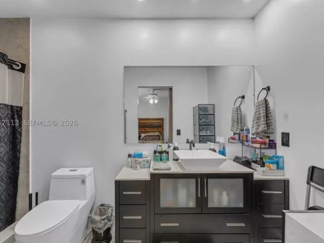 4-bedroom home for sale in Miami - 14316 SW 159th Ter - MondialRealty