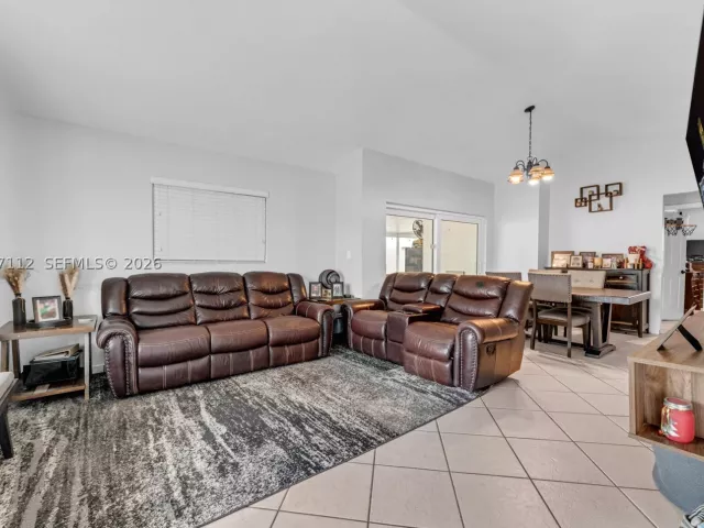4-bedroom home for sale in Miami - 14316 SW 159th Ter - MondialRealty