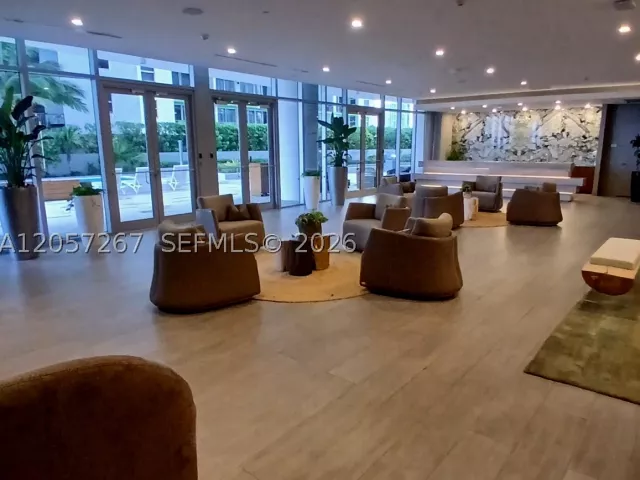 1-bedroom condo for rent in Miami - 488 NE 18th St 1203 - MondialRealty