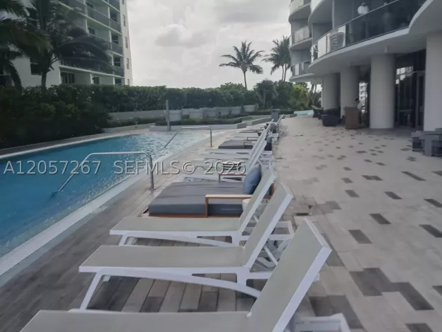 1-bedroom condo for rent in Miami - 488 NE 18th St 1203 - MondialRealty