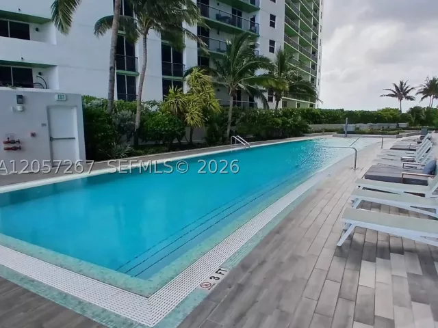 1-bedroom condo for rent in Miami - 488 NE 18th St 1203 - MondialRealty