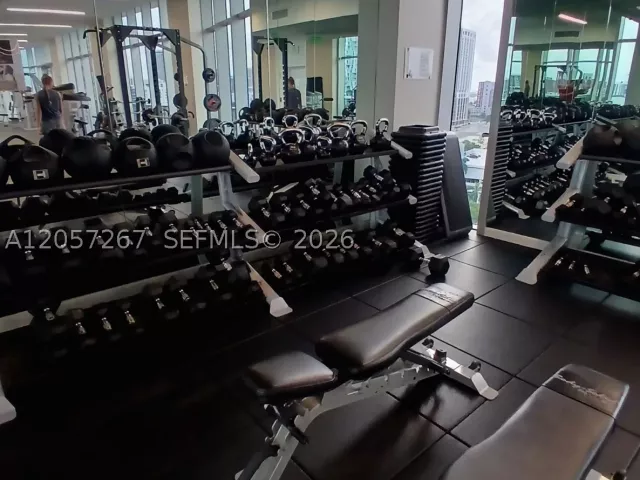 1-bedroom condo for rent in Miami - 488 NE 18th St 1203 - MondialRealty