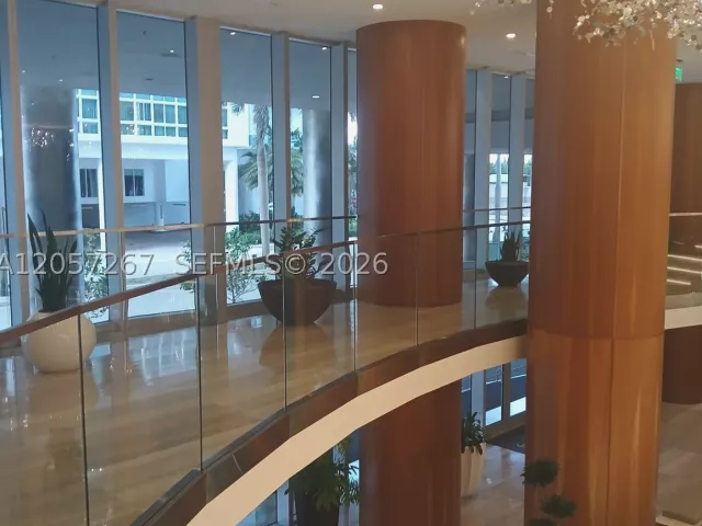 1-bedroom condo for rent in Miami - 488 NE 18th St 1203 - MondialRealty
