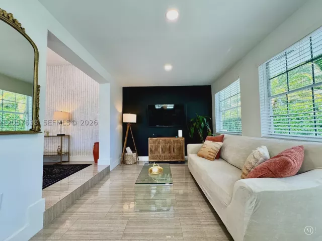 3-bedroom home for rent in Miami - 1800 SW 5th Ave n/a - MondialRealty