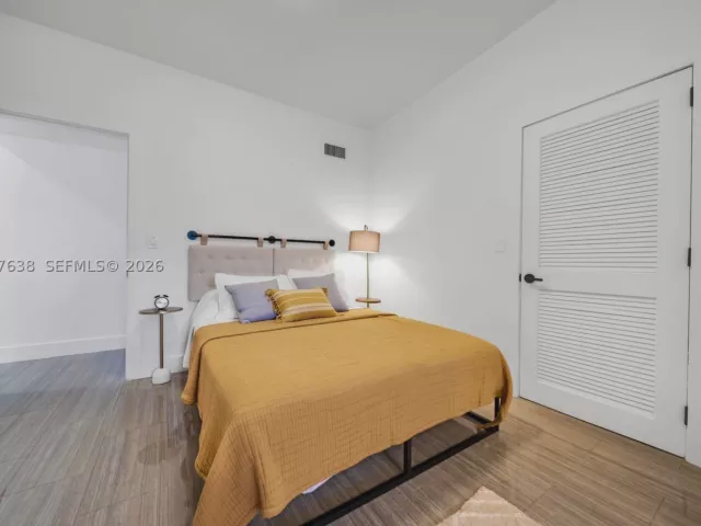 3-bedroom home for rent in Miami - 1800 SW 5th Ave n/a - MondialRealty