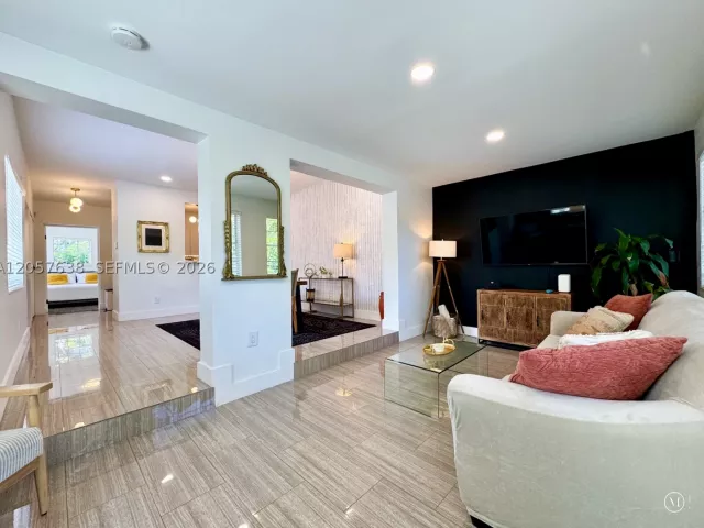 3-bedroom home for rent in Miami - 1800 SW 5th Ave n/a - MondialRealty