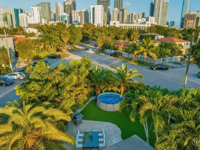 3-bedroom home for rent in Miami - 1800 SW 5th Ave n/a - MondialRealty