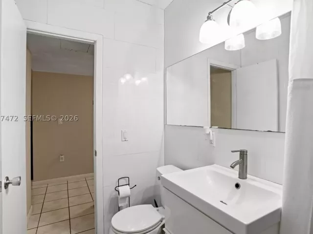 3-bedroom home for rent in Homestead - 44 NW 19th St 1 - MondialRealty