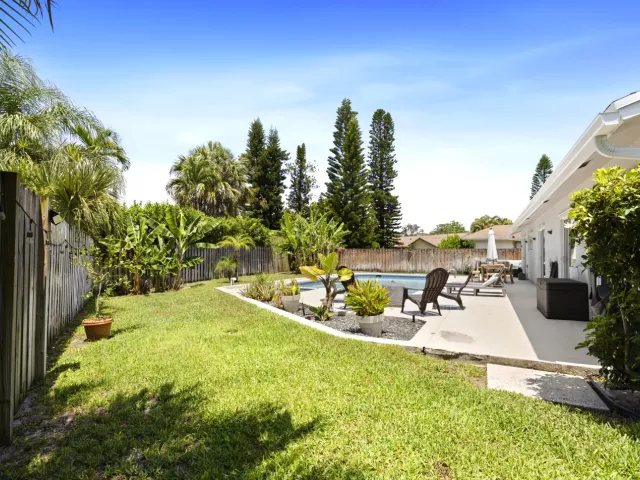 3-bedroom home for rent in Boca Raton - 4114 BAY LAUREL Way - MondialRealty