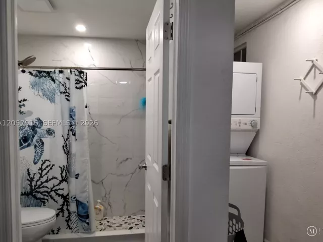 4-bedroom home for sale in Miami Gardens - 18045 NW 2nd Pl - MondialRealty