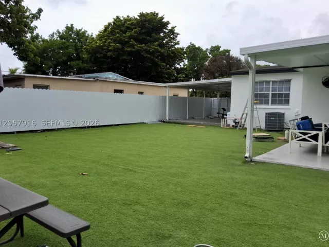 4-bedroom home for sale in Miami Gardens - 18045 NW 2nd Pl - MondialRealty