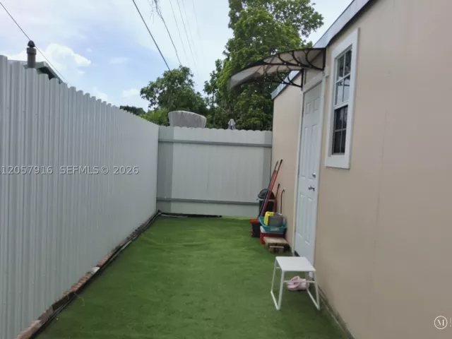 4-bedroom home for sale in Miami Gardens - 18045 NW 2nd Pl - MondialRealty