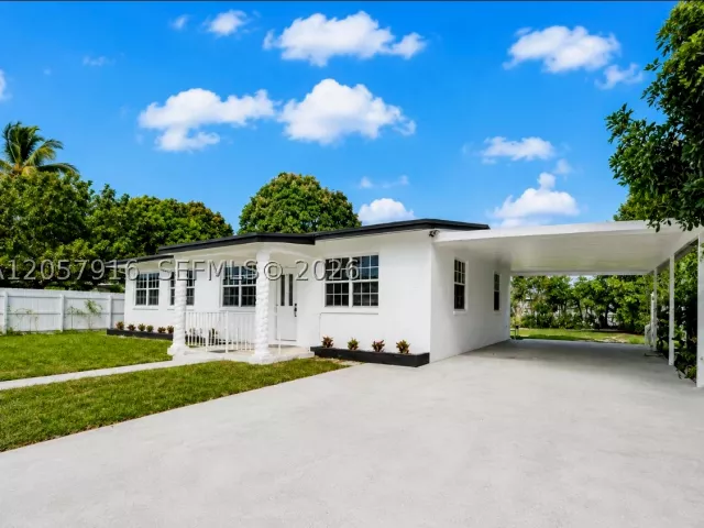 4-bedroom home for sale in Miami Gardens - 18045 NW 2nd Pl - MondialRealty