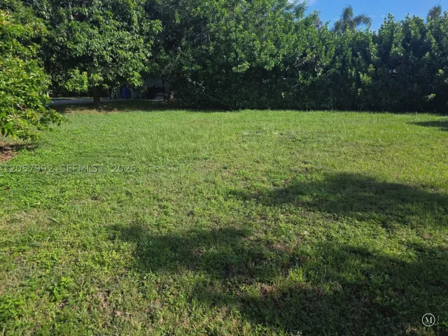 3-bedroom home for rent in Miami - 18391 SW 204th St - MondialRealty