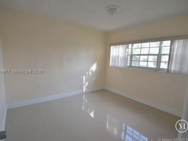 4-bedroom home for sale in Miami - 8441 SW 32nd Ter - MondialRealty