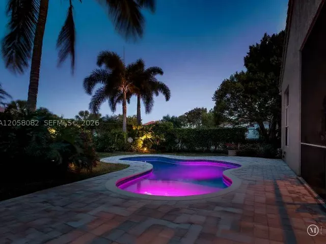 3-bedroom home for sale in West Palm Beach - 8155 Cypress Point Rd - MondialRealty