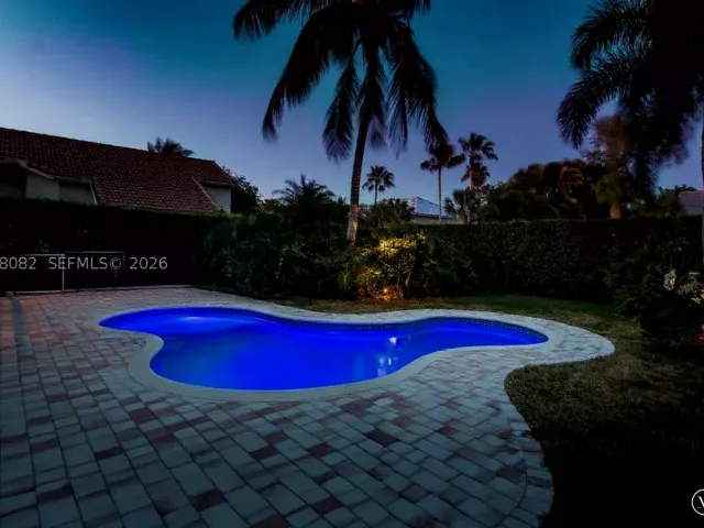 3-bedroom home for sale in West Palm Beach - 8155 Cypress Point Rd - MondialRealty