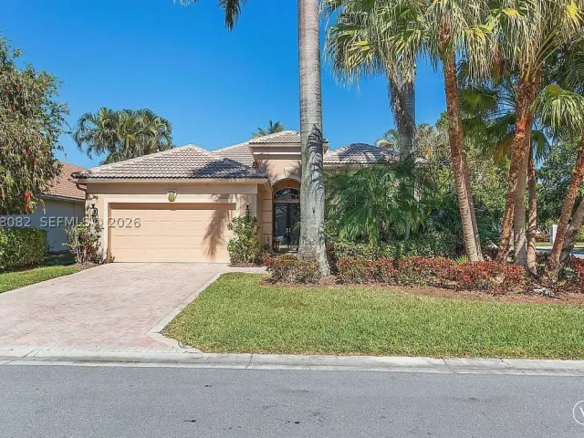 3-bedroom home for sale in West Palm Beach - 8155 Cypress Point Rd - MondialRealty