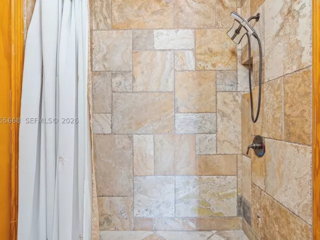 4-bedroom home for sale in Miami - 13390 SW 1st St - MondialRealty