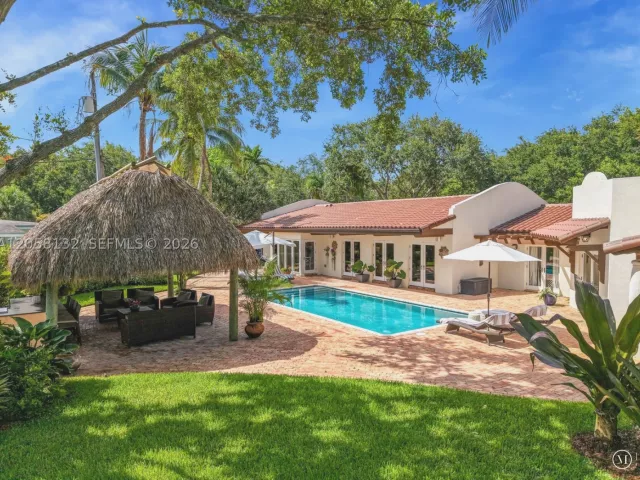 4-bedroom home for sale in Miami - 7400 SW 81st Ave - MondialRealty