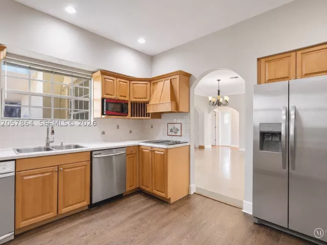 3-bedroom home for rent in Miami Beach - 4445 N Michigan Ave - MondialRealty