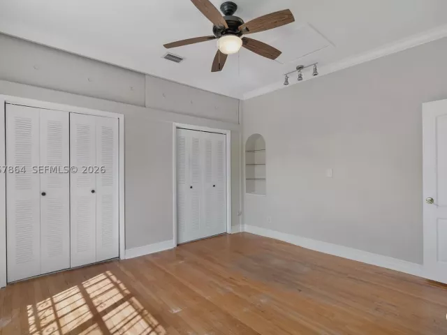 3-bedroom home for rent in Miami Beach - 4445 N Michigan Ave - MondialRealty