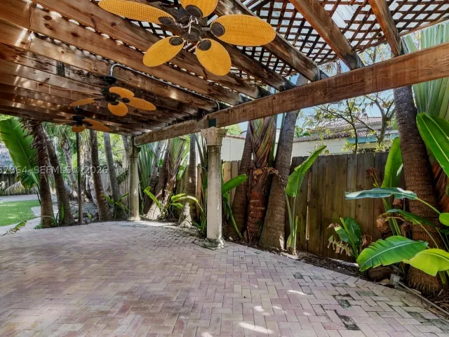 3-bedroom home for rent in Miami Beach - 4445 N Michigan Ave - MondialRealty