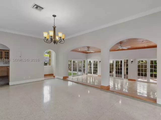 3-bedroom home for rent in Miami Beach - 4445 N Michigan Ave - MondialRealty
