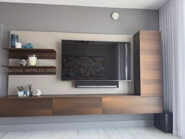 3-bedroom condo for sale in Sunny Isles Beach - 330 Sunny Isles Blvd 5-1506 - MondialRealty