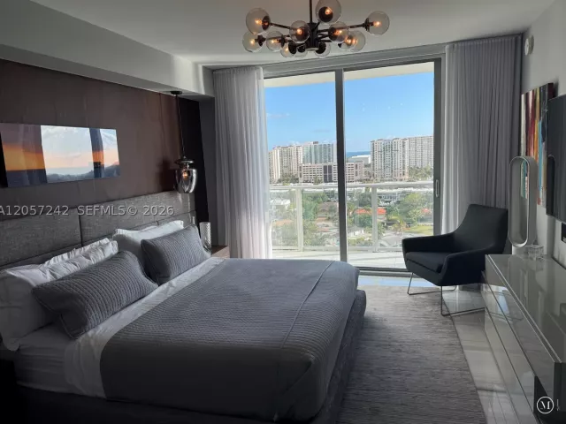 3-bedroom condo for sale in Sunny Isles Beach - 330 Sunny Isles Blvd 5-1506 - MondialRealty
