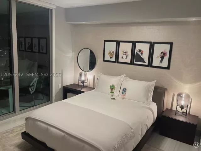 3-bedroom condo for sale in Sunny Isles Beach - 330 Sunny Isles Blvd 5-1506 - MondialRealty
