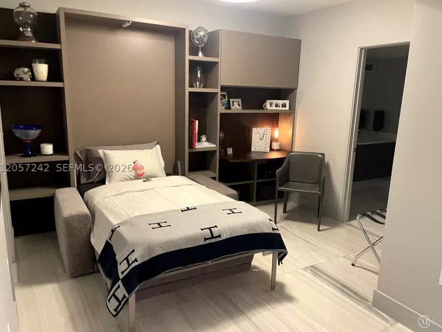 3-bedroom condo for sale in Sunny Isles Beach - 330 Sunny Isles Blvd 5-1506 - MondialRealty