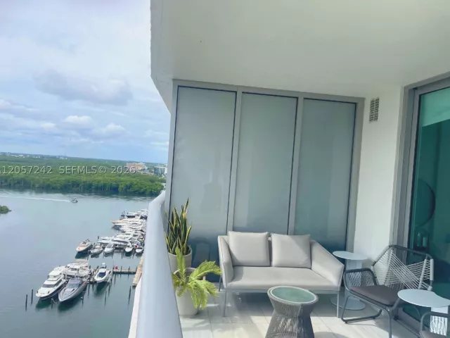 3-bedroom condo for sale in Sunny Isles Beach - 330 Sunny Isles Blvd 5-1506 - MondialRealty