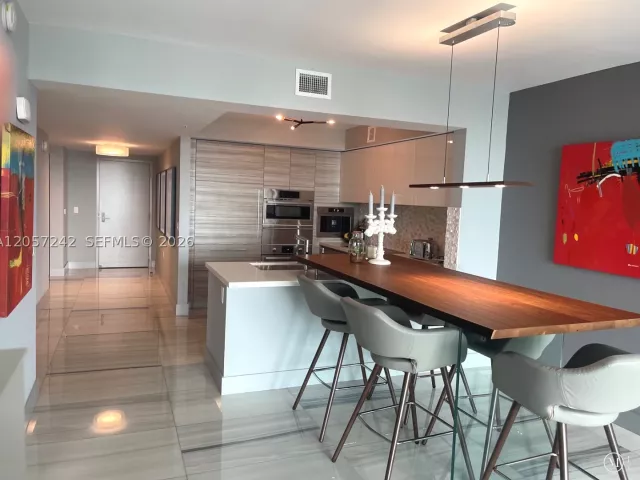 3-bedroom condo for sale in Sunny Isles Beach - 330 Sunny Isles Blvd 5-1506 - MondialRealty