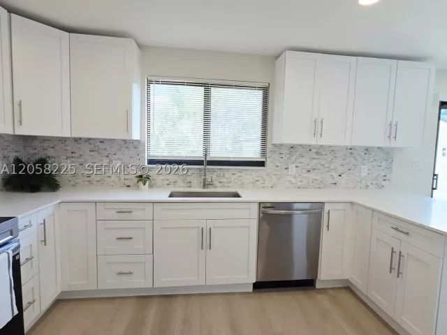 3-bedroom home for sale in Pompano Beach - 601 NE 1st St - MondialRealty