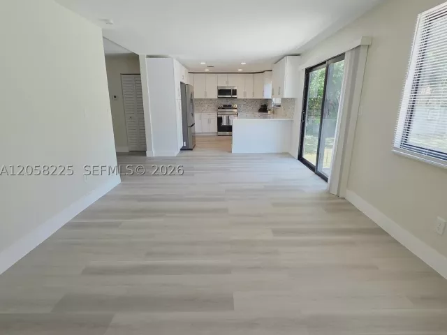 3-bedroom home for sale in Pompano Beach - 601 NE 1st St - MondialRealty